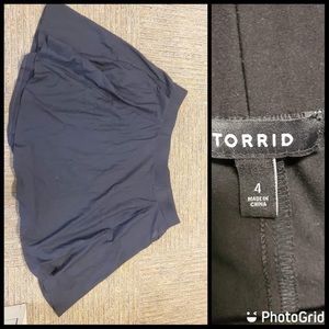 Torrid Black skirt with pockets